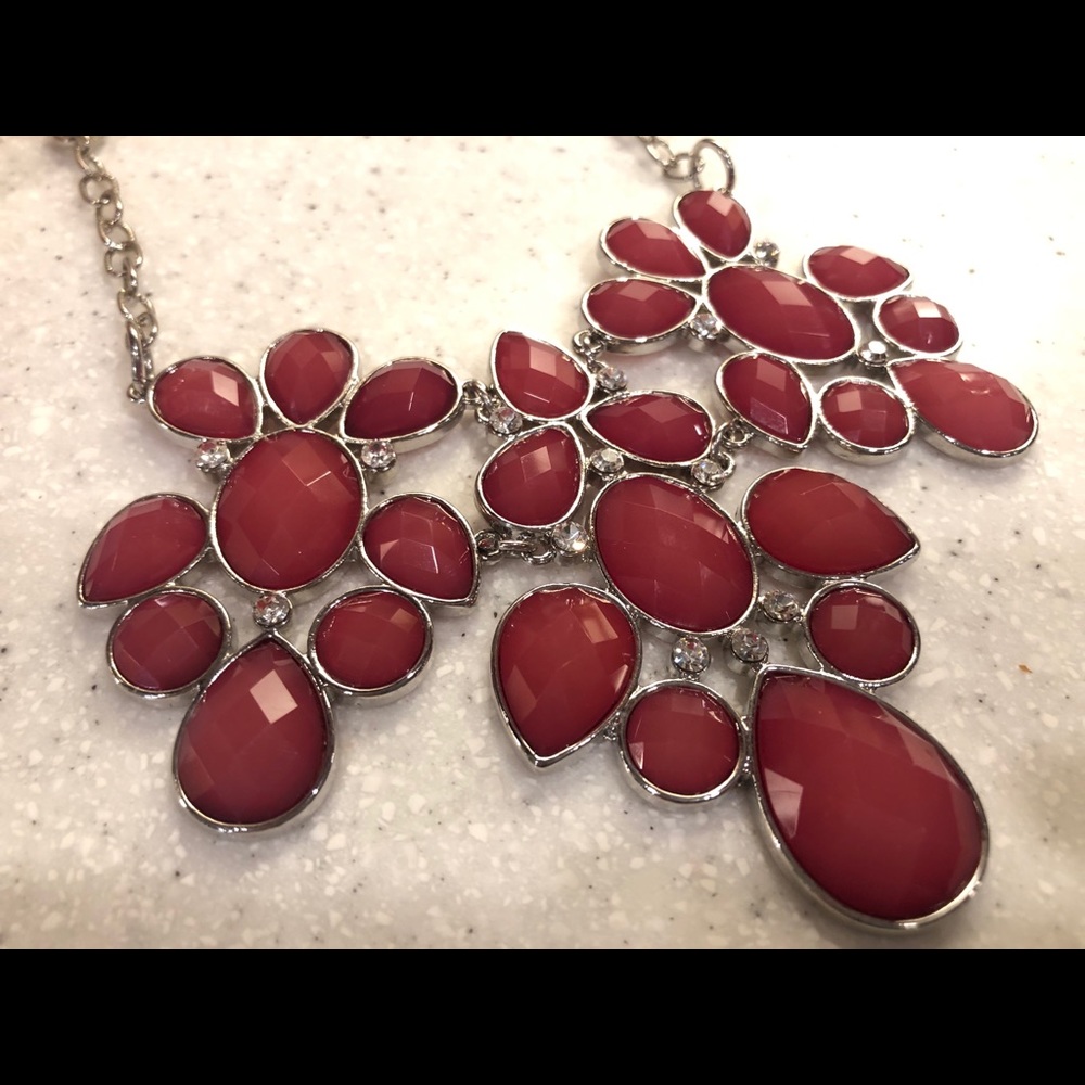 New premiere necklace